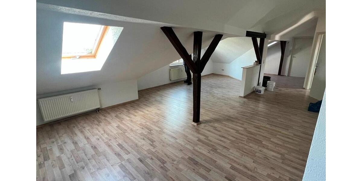 Dachgeschoßwohnung Arnstadt - 2 Zimmer, 87 m&sup2;, 609&euro; | Angebot:26650060