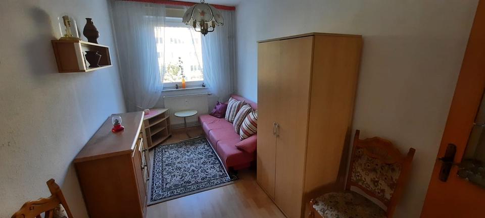 Etagenwohnung Sömmerda - 3 Zimmer, 63 m&sup2;, 399&euro; | Angebot:24650676