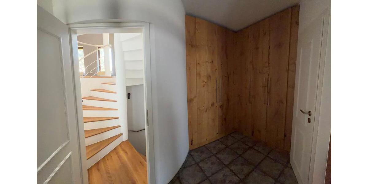 Reihenhaus Erfurt Kühnhausen - 7 Zimmer, 228 m&sup2;, 560.000&euro; | Angebot:26872047