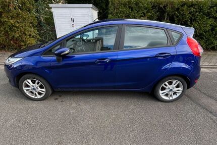 Ford Fiesta 71.100 km 5.400 &euro; Amt Wachsenburg 99334
