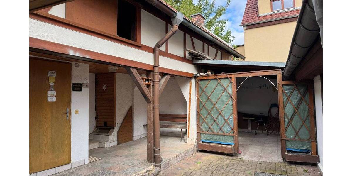 Einfamilienhaus Erfurt Hochheim - 1 Zimmer, 182 m&sup2;, 320.000&euro; | Angebot:26820058