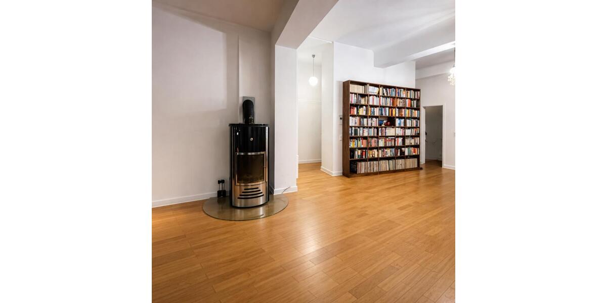 Erdgeschoßwohnung Erfurt - 4 Zimmer, 194 m&sup2;, 2.150&euro; | Angebot:25790850