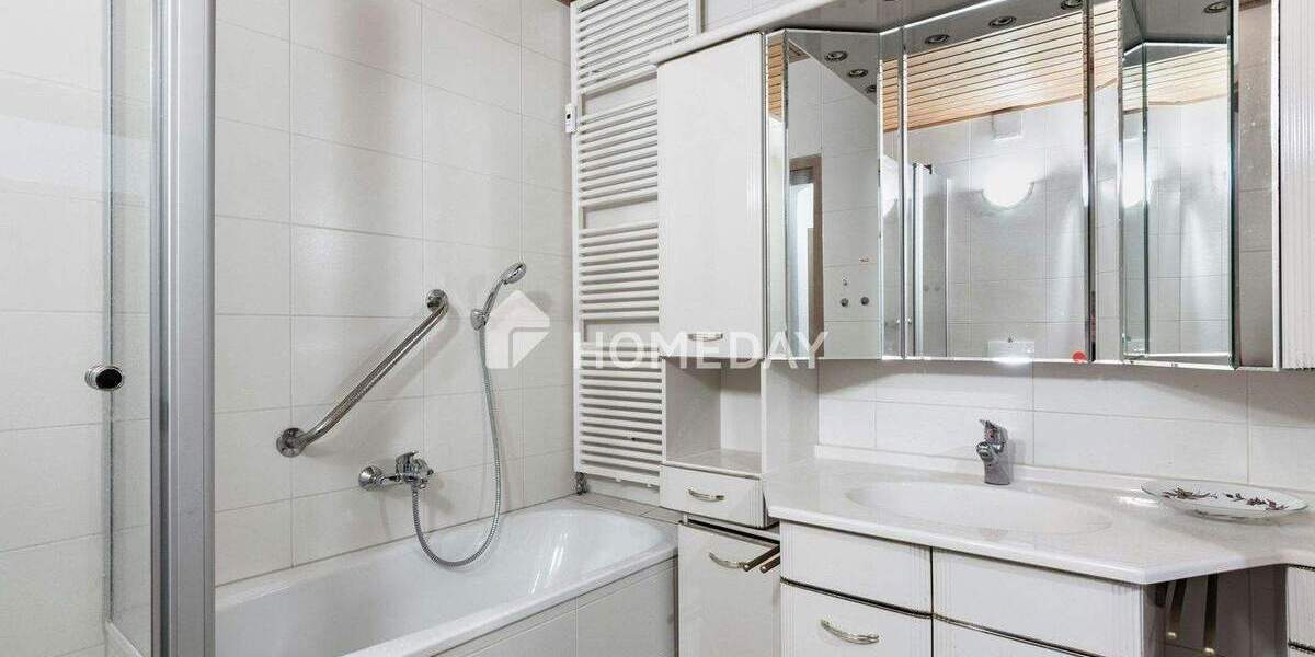 Etagenwohnung Erfurt Krämpfervorstadt - 4 Zimmer, 117 m&sup2;, 280.400&euro; | Angebot:24735579