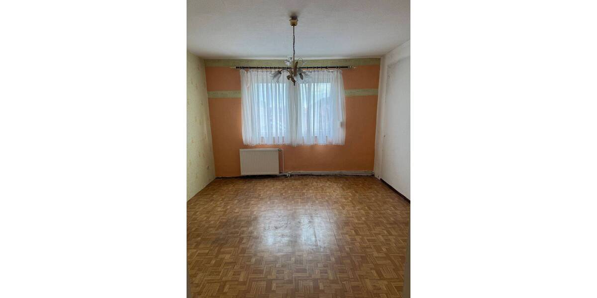 Einfamilienhaus Erfurt Hochheim - 1 Zimmer, 182 m&sup2;, 320.000&euro; | Angebot:26820058