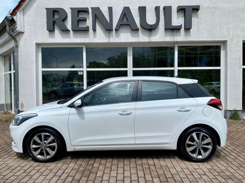i20