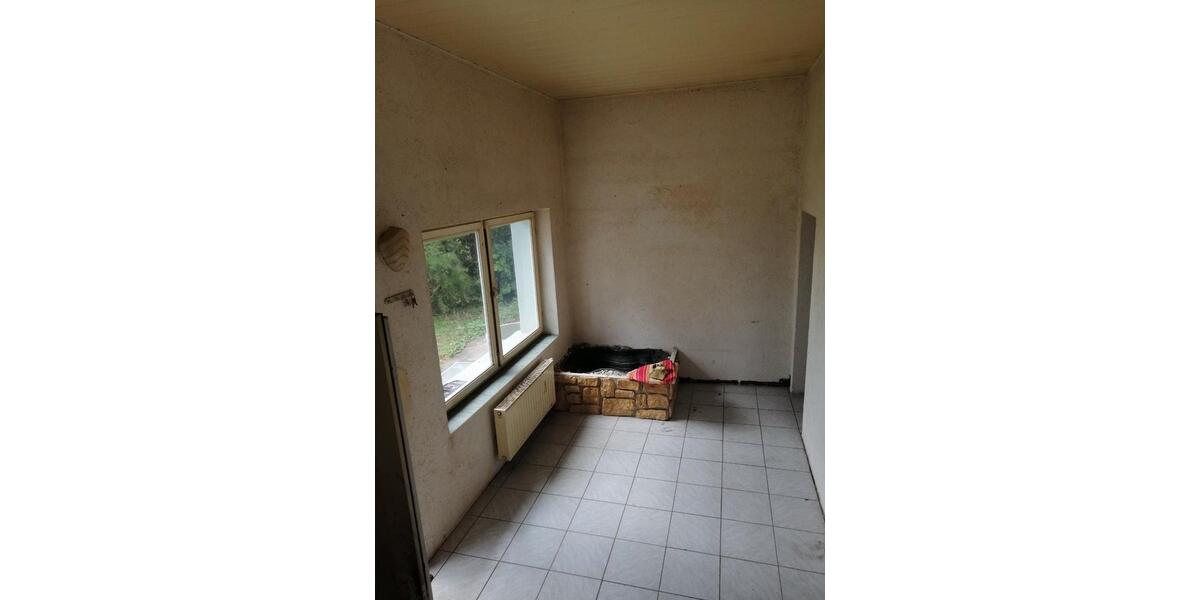 Einfamilienhaus Straußfurt - 6 Zimmer, 140 m&sup2;, 140.000&euro; | Angebot:26360226