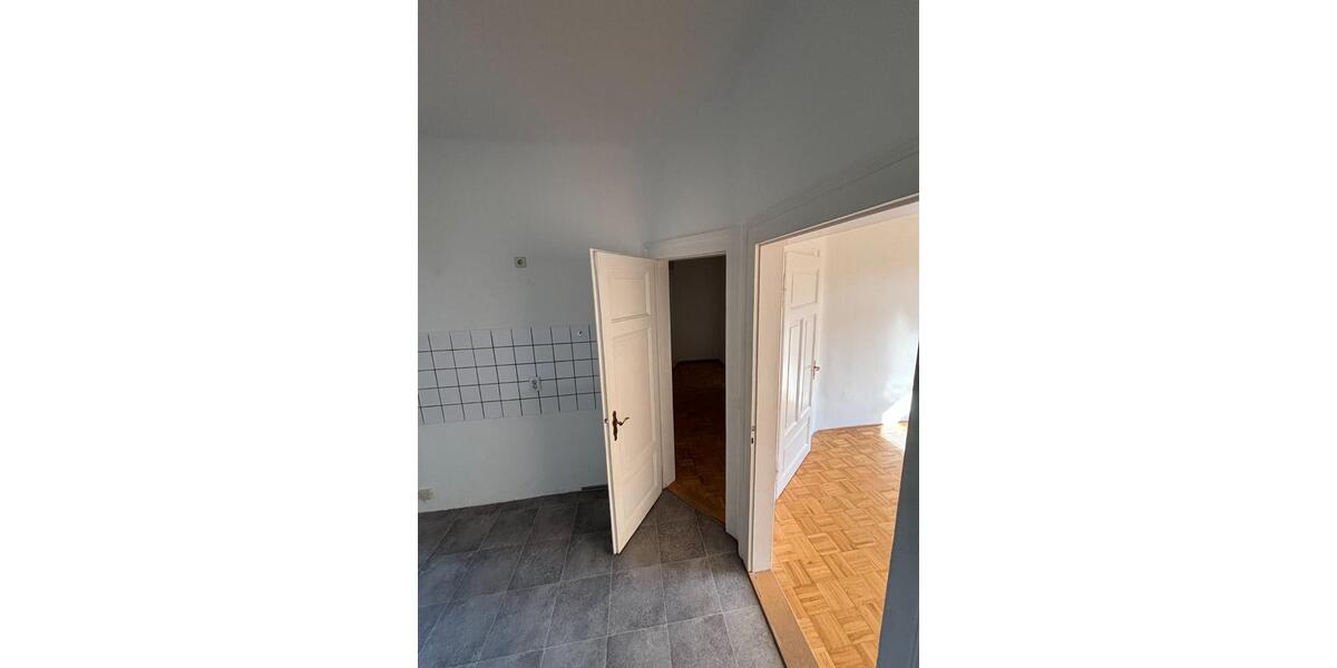 schöne helle 3ZKB mit Balkon 3 zimmer