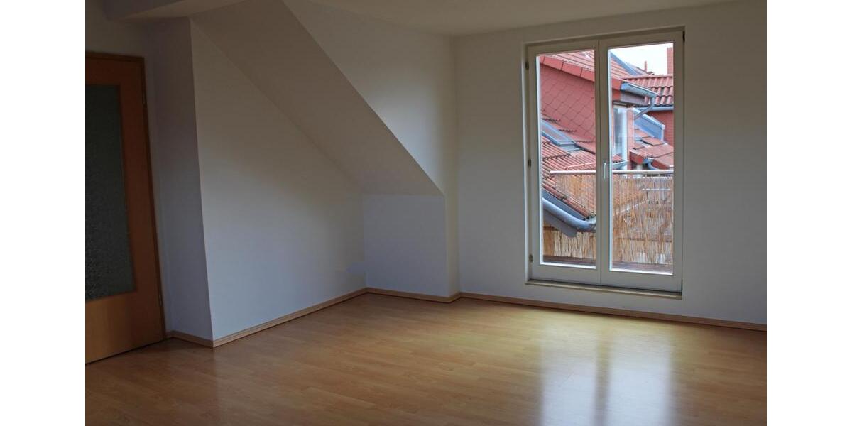 Dachgeschoßwohnung Arnstadt - 3 Zimmer, 81 m&sup2;, 589&euro; | Angebot:23355541