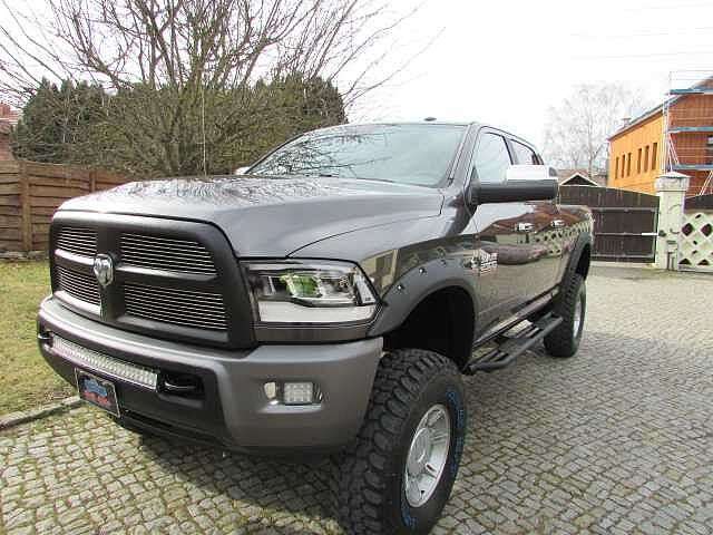Dodge RAM 125.000 km 52.900 &euro; Großfahner 99100