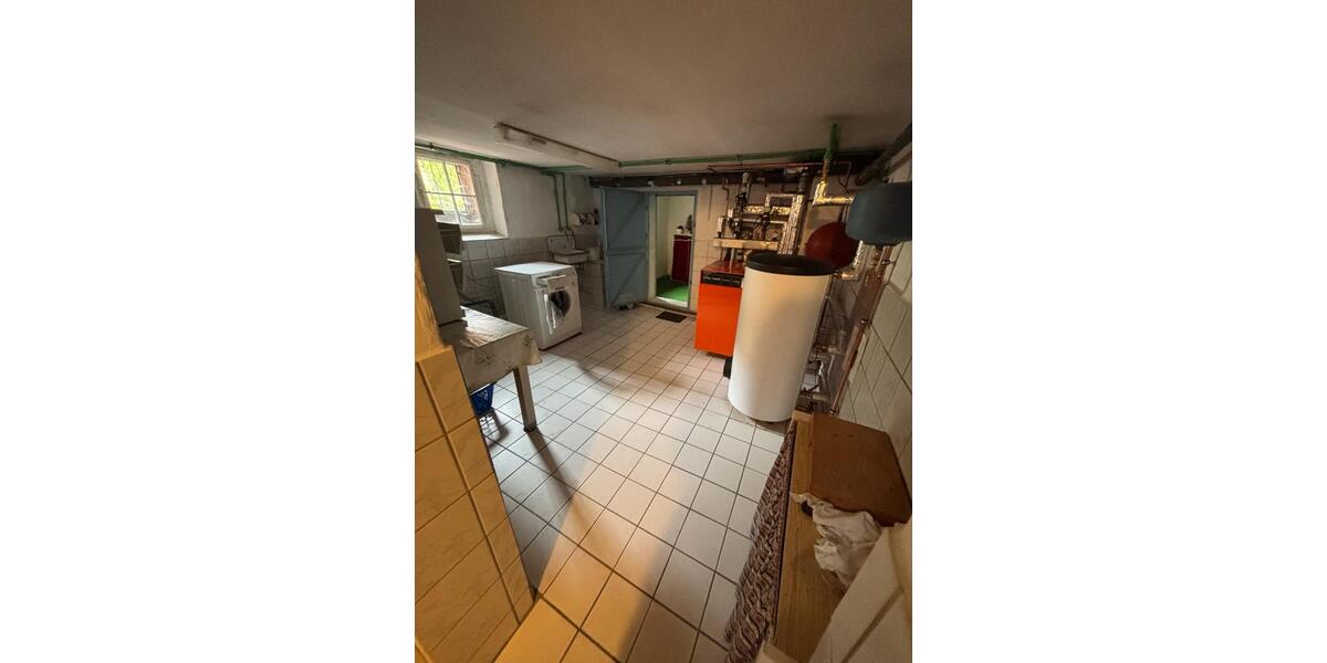 Reihenhaus Ohrdruf - 7 Zimmer, 128 m&sup2;, 150.000&euro; | Angebot:26962381