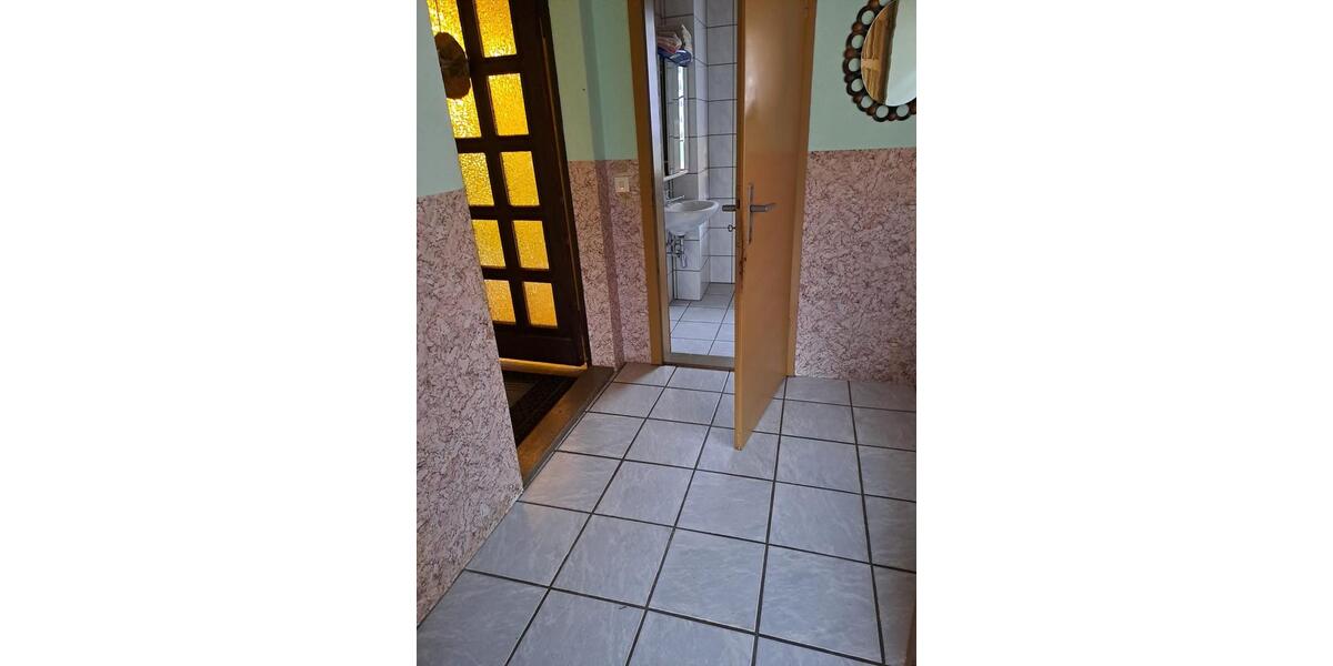 Einfamilienhaus Stadtilm - 7 Zimmer, 120 m&sup2;, 115.000&euro; | Angebot:24533046