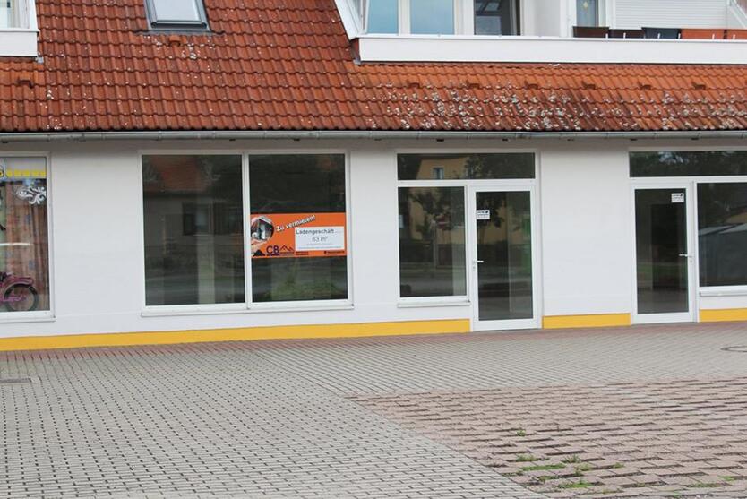 gute Geschäftslage! Ladengeschäft, Gewerberäume in Kölleda zu vermieten