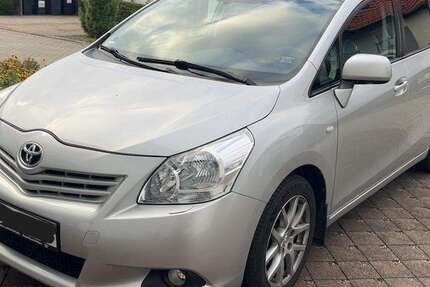 Toyota Verso 186.000 km 6.990 € Erfurt 99097