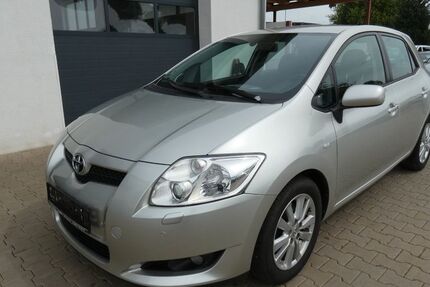 Toyota Auris 194.000 km 2.790 &euro; Erfurt 99087