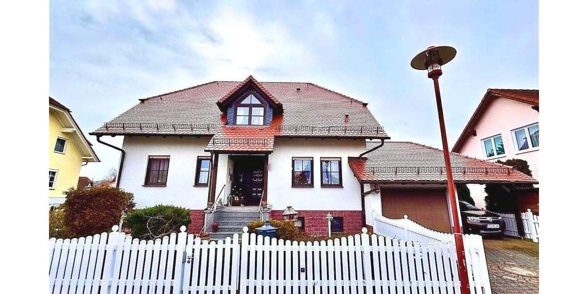 Einfamilienhaus Ohrdruf - 7 Zimmer, 162 m&sup2;, 395.000&euro; | Angebot:25673473