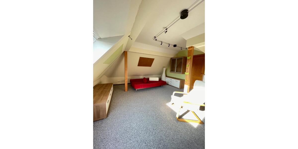 Dachgeschoßwohnung Erfurt Daberstedt - 5 Zimmer, 167 m&sup2;, 1.665&euro; | Angebot:24866952