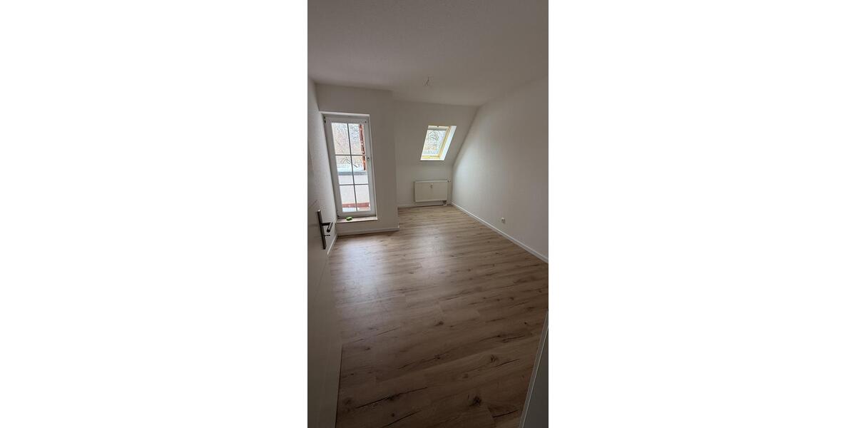 Etagenwohnung Großrudestedt - 4 Zimmer, 82 m&sup2;, 850&euro; | Angebot:25054713