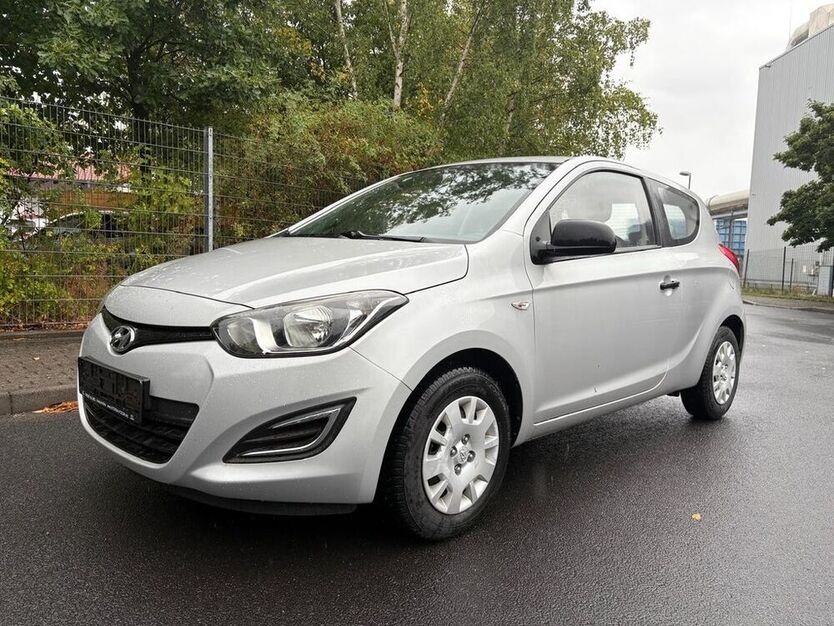 i20