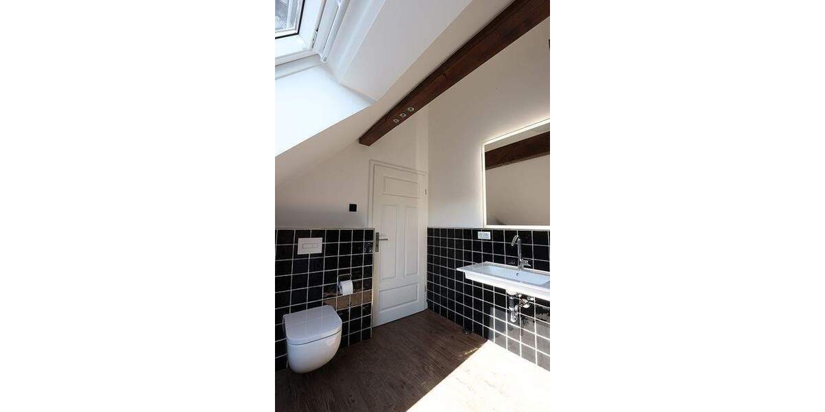 Mehrfamilienhaus, Wohnhaus Weimar Schöndorf - 7 Zimmer, 300 m&sup2;, 2.900&euro; | Angebot:24028869