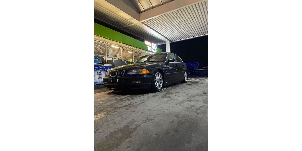 BMW 323 270.000 km 5.000 &euro; Ohrdruf 99885
