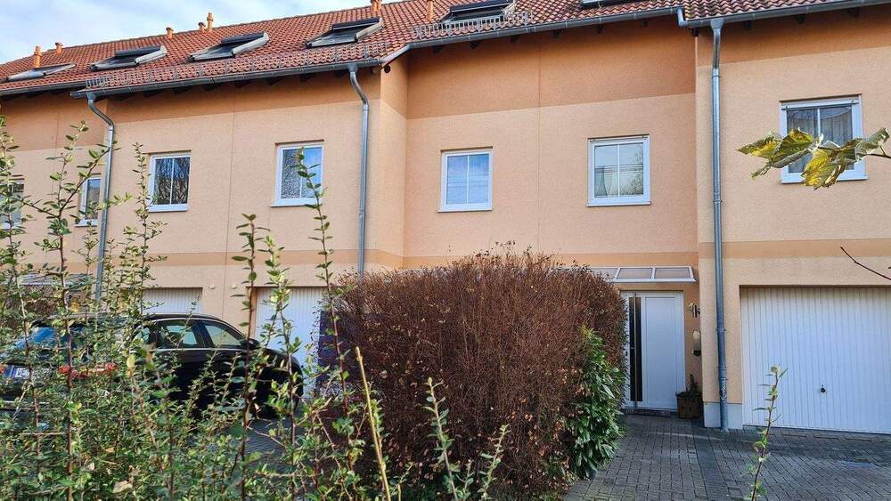 Reihenmittelhaus Weimar Südstadt - 5 Zimmer, 135 m&sup2;, 490.000&euro; | Angebot:25687198