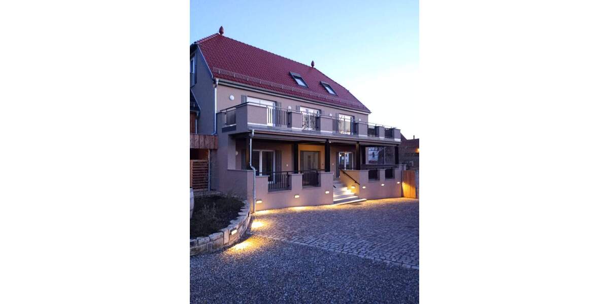 Einfamilienhaus Erfurt Wallichen - 7 Zimmer, 300 m&sup2;, 2.900&euro; | Angebot:26243600