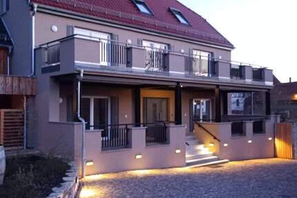 Haus Erfurt Wallichen - 7 Zimmer, 300 m&sup2;, 2.900&euro; | Angebot:26243600