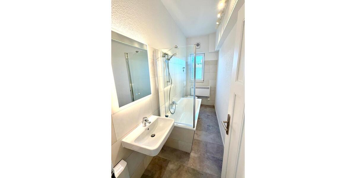 Etagenwohnung Grammetal - 4 Zimmer, 95 m&sup2;, 1.190&euro; | Angebot:26020430