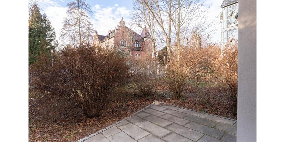 Traumhafte 4 Zimmer-Wohnung mit Tiefgarage und Terrasse in der Südstadt 4 zimmer