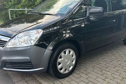 Opel Zafira 163.000 km 3.290 € Erfurt 99099