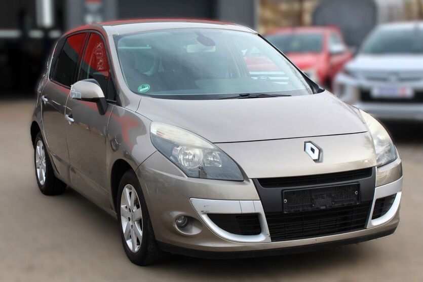 Renault Scenic 198.000 km 2.990 € Erfurt 99086