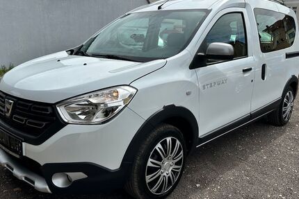 Dacia Dokker 89.000 km 9.599 € Gotha 99867