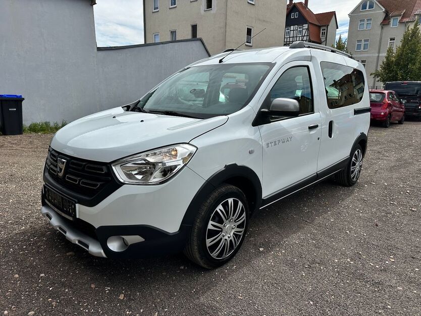Dacia Dokker 89.000 km 9.599 € Gotha 99867