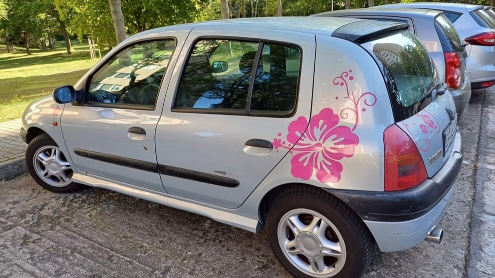 Renault Clio 77.000 km 1.700 € Erfurt 99084