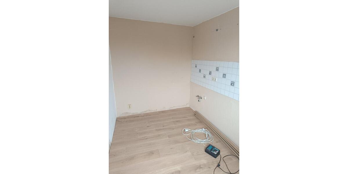 Dachgeschoßwohnung Geratal Geraberg - 4 Zimmer, 73 m&sup2;, 329&euro; | Angebot:25995885