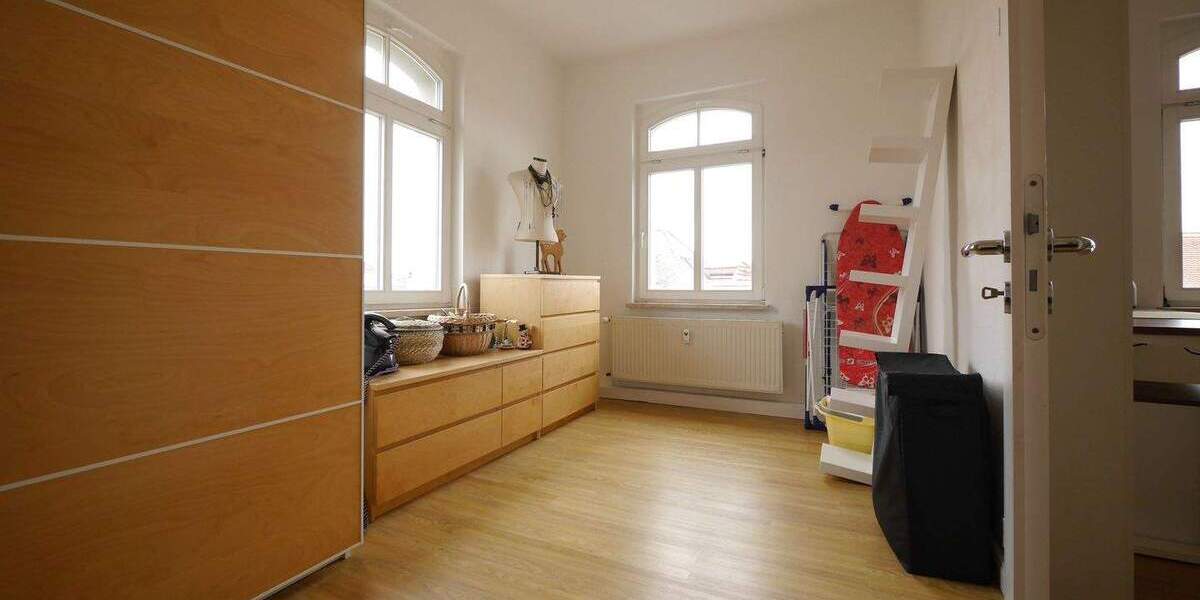 Etagenwohnung Weimar Altstadt - 2 Zimmer, 63 m&sup2;, 555&euro; | Angebot:26091986