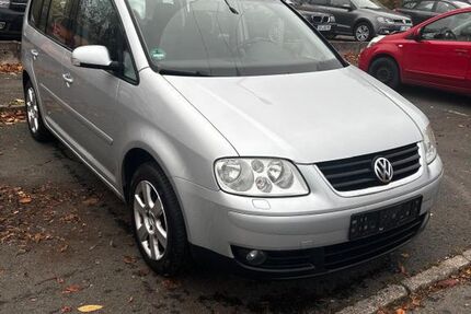 VW Touran 244.132 km 2.699 € Erfurt 99087