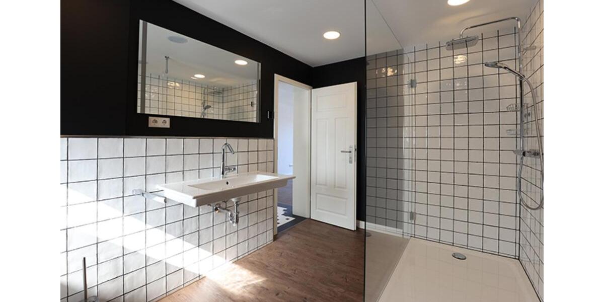 Einfamilienhaus Grammetal - 7 Zimmer, 300 m&sup2;, 2.900&euro; | Angebot:23793923