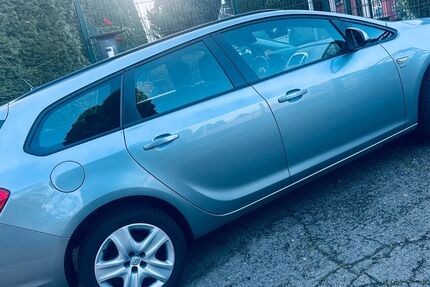 Opel Astra 126.000 km 5.599 € Gotha 99867