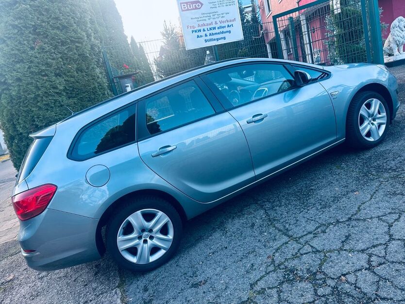 Opel Astra 126.000 km 5.599 € Gotha 99867