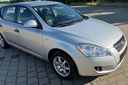 Kia ceed / Ceed 182.000 km 2.990 € Gebesee 99189