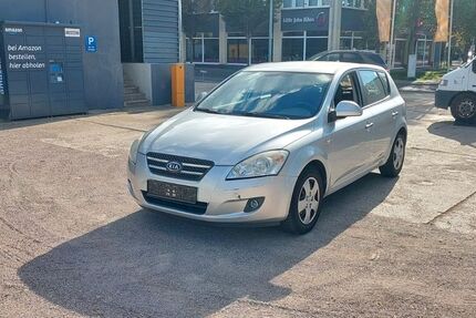 Kia ceed / Ceed 158.000 km 1.950 € Erfurt 99085