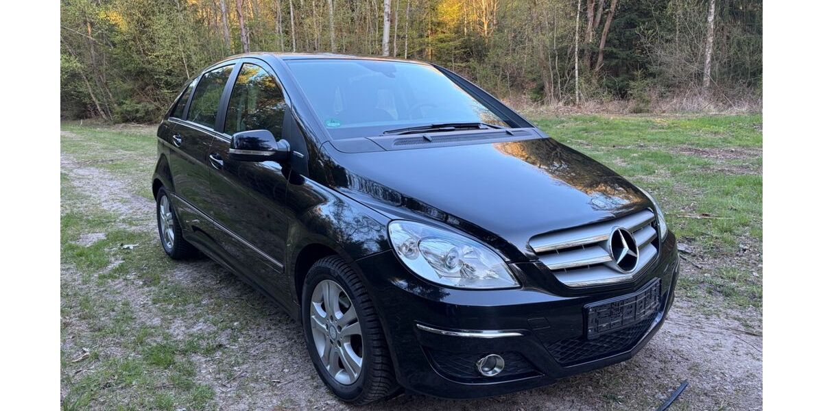 Mercedes-Benz B 180 111.800 km 6.900 &euro; Crawinkel 99885