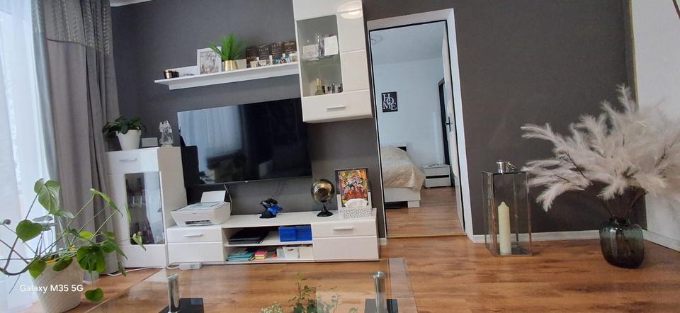 Etagenwohnung Ohrdruf - 2 Zimmer, 47 m&sup2;, 330&euro; | Angebot:24710122