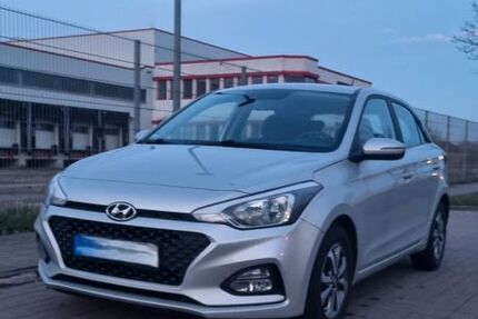 Hyundai i20 110.000 km 8.000 &euro; Gotha 99867