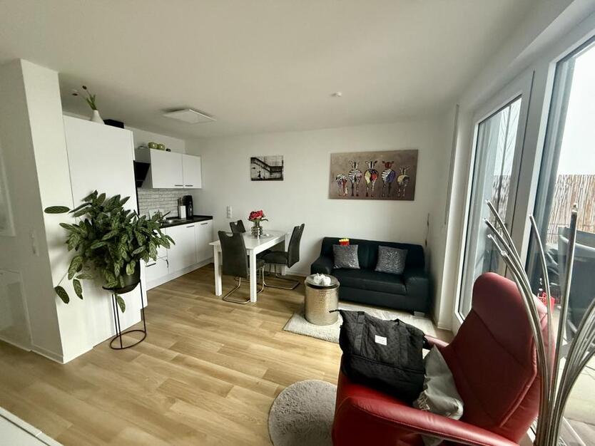 Wunderschöne 2-Raum-Wohnung mit Dachterrasse und tollem Ausblick zimmer