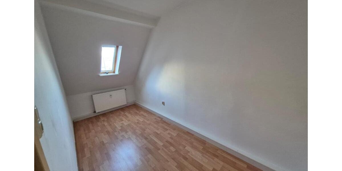 Etagenwohnung Arnstadt - 3 Zimmer, 60 m&sup2;, 435&euro; | Angebot:23217725