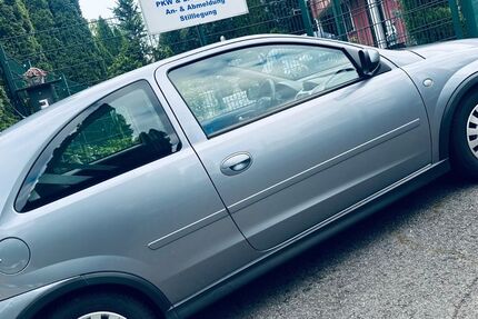 Opel Corsa 86.000 km 2.599 &euro; Gotha 99867