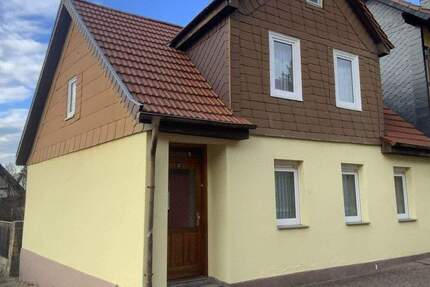 Haus Blankenhain - 4 Zimmer, 65 m&sup2;, 65.000&euro; | Angebot:25193056