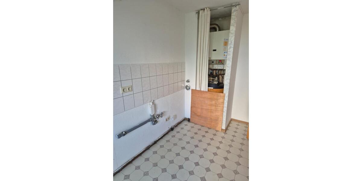 Etagenwohnung Ohrdruf - 3 Zimmer, 80 m&sup2;, 65.000&euro; | Angebot:25287310